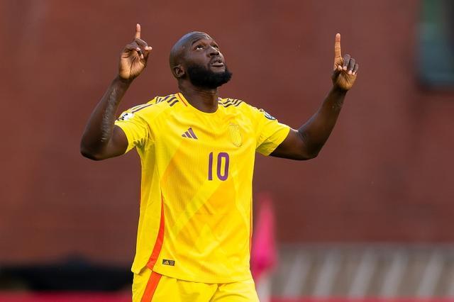 卢卡库:我们本该在2018年捧起大力神杯